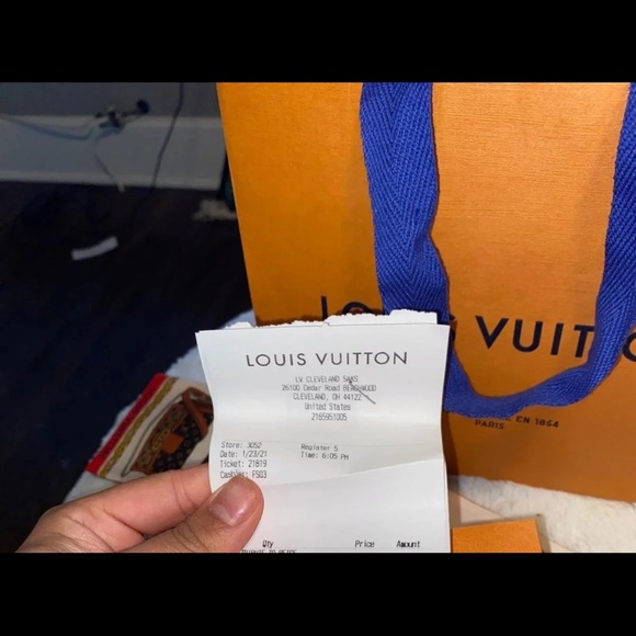 Louis Vuitton bandeau - Picture 2 of 3